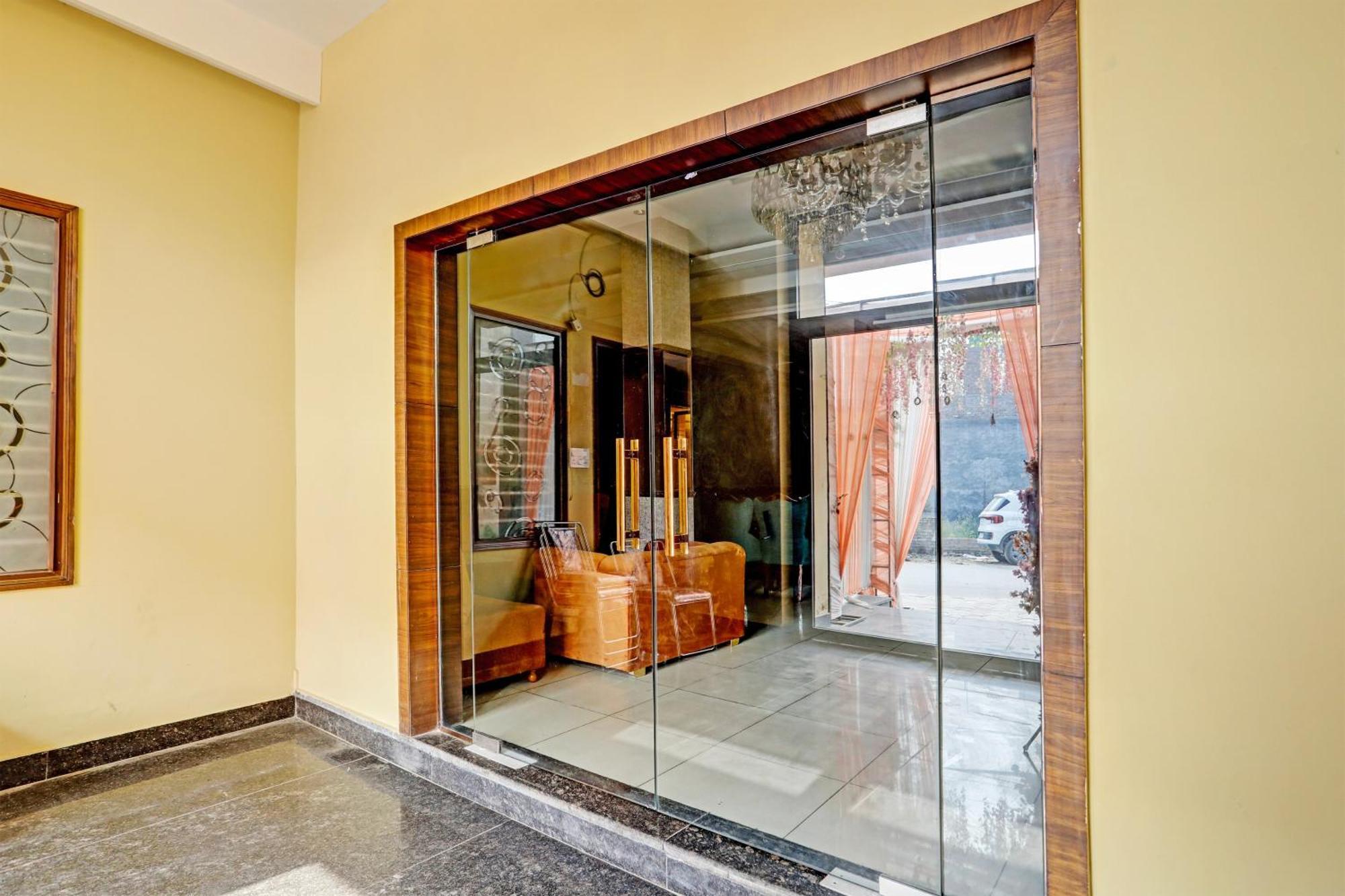 Hotel O Miraas Hotel And Banquet Hall 루드히아나 외부 사진